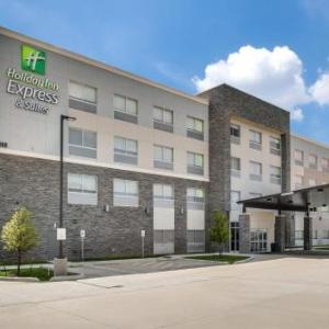 Holiday Inn Express And Suites Denton South