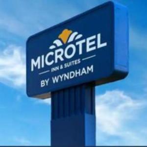 Hotels near Cadet Field House Colorado Springs - Microtel Inn & Suites by Wyndham Woodland Park