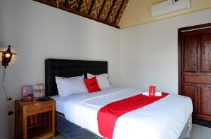RedDoorz @ Kampoeng Etnik Kebumen 2, Wonosobo
