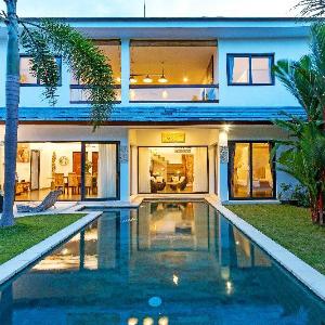 Villa Wiana by Villa Finder