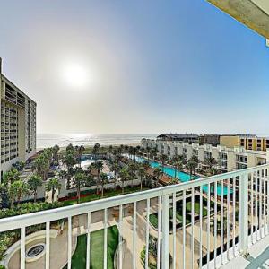 New Listing! High-End Sapphire Condo With Gulf Views Condo