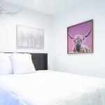 BLOCKS TO THE WHITE HOUSE & MALL \ DOWNTOWN IDEAL!