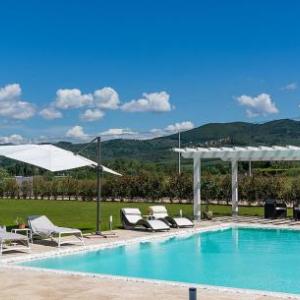 Chiesina Ponziani Villa Sleeps 13 Pool Air Con WiFi