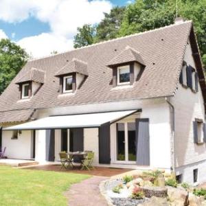 Four-Bedroom Holiday Home in Bagnoles de l'Orne