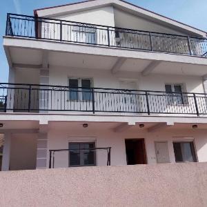 Apartments Nišavić