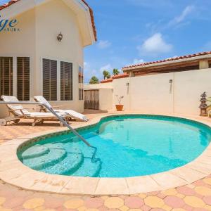OJ88 - Private Villa with pool - 5 min from Palm Beach - 4BR house