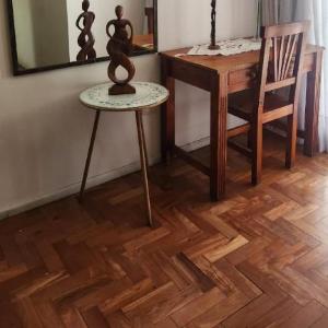 Sucre 251 Cochera con costo adicional