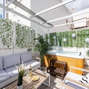 Central Seaside Lux 1min away to beach with Terrace