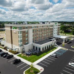 Holiday Inn & Suites FarmingtonHoliday Inn & Suites Farmington Hills - Det Hills - Detroit NW By IHG