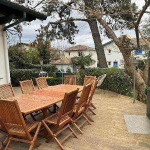 CAPBRETON. Villa BAKENSACK avec terrasse pour 12 personnes wifi gratuit