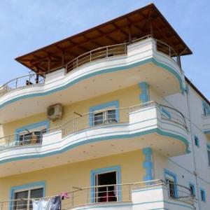 Kristal Apartments