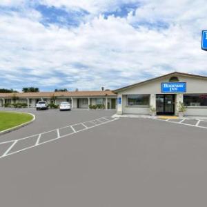 Hotels near Stockton 99 Speedway - Rodeway Inn Stockton Highway 99