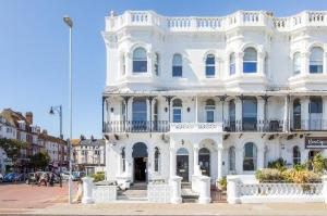 MARINA VISTA - LUXURY SEAFRONT APARTMENTS, Worthing