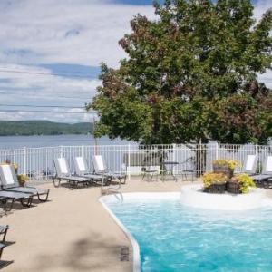 Hotels near Paramount Theatre Rutland - Lake Bomoseen Lodge