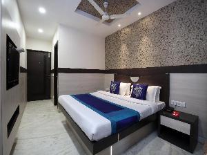 OYO 9816 Hotel Neelkanth, Ludhiana