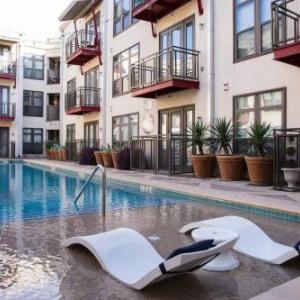 Luxe 1BR - Downtown Austin #328 by WanderJaunt