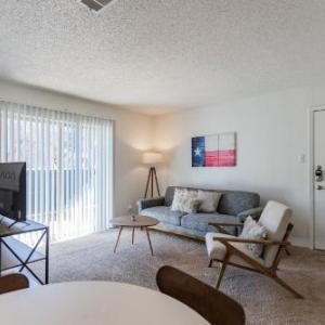 Brand New Midland Suite + Pool