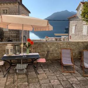 Villa Perast Apartment - Studio with very large terrace for couples or family