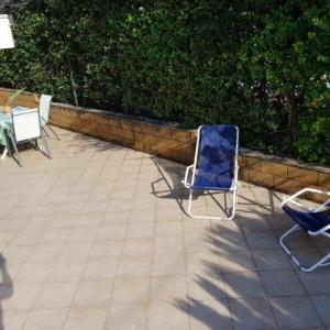 Apartment with one bedroom in Fontane Bianche with wonderful sea view enclosed garden and WiFi 100 m from the beach