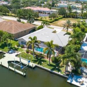 Key Largo SW Cape - waterfront private home locally owned & managed fair & honest pricing