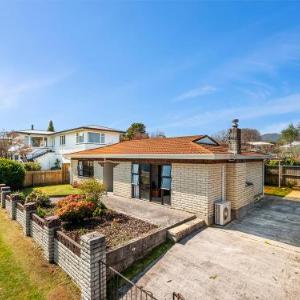Heathcote Cottage - Taupo Holiday Home