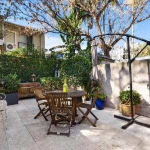 Pyrmont Self-Contained Terrace House (64 BUL)