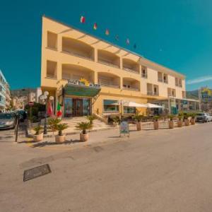 Hotel Riva Del Sole