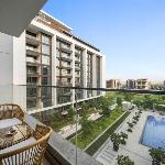 VayK - Idyllic Two Bedroom with a Park View in Dubai Hills Dubai 