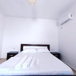 Sandy Apartments