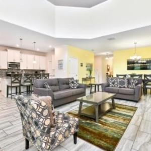 Spacious 5 Bed Pool Home with Game Room home