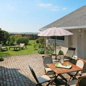 Holiday Home Le Petit Clos - RGV300