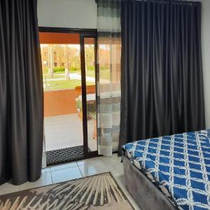 Challet in Stella Makadi families only