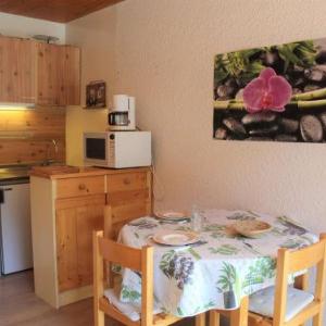 Studio cosy à Vars Les Claux accès direct aux pistes balcon sud - FR-1-330B-131