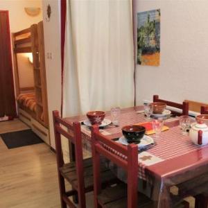 Studio cabine & coin montagne avec balcon 4 couchages à 100m des pistes - Vars - FR-1-330B-122