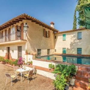 Four-Bedroom Holiday Home in L'Aleixar