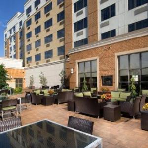 DoubleTree By Hilton Hotel Dulles Airport-Sterling