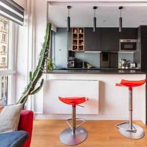 Modern 2BD Apartment w BalconyMénilmontant