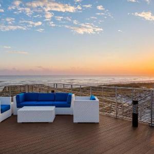 Pool Beach Club Spacious 2bd Sleeps 8