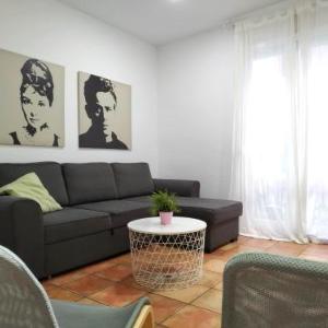 Flats Friends Nave