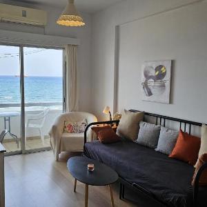 STAY Dreamy Seaside Apartment