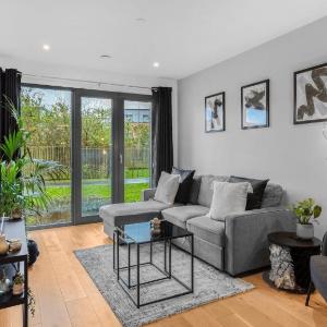 Axium Escape- 2 bed apartment Birmingham City Centre