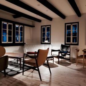 House of Finn Juhl Hakuba