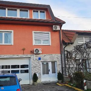 Apartments with parking space Zagreb - 22812