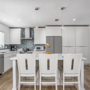 Gorgeous Grove Contemporary Family Home