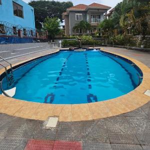 HILLS APARTMENTS