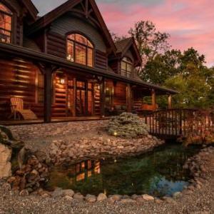 Grand Mountain Getaway Home