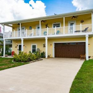 Snowbird Availability! Ocean Street Home By Beach Home