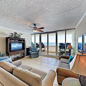 New Listing! Beachfront Gem With Resort Amenities Condo