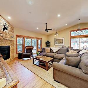 New Listing! Stylish All-Season Oasis Near Slopes Home