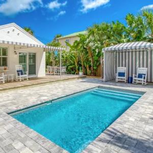 “Anastasia Lodge Cabana” Beach & Pool Oasis Home